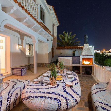 Fidalsa Grand Mediterranean Beachfront Villa ปลายาฟลาเมงกา ภายนอก รูปภาพ