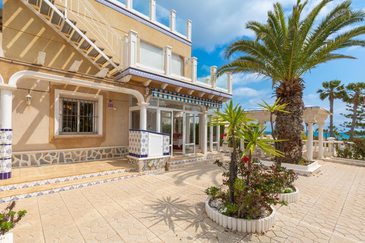 Fidalsa Grand Mediterranean Beachfront Villa ปลายาฟลาเมงกา ภายนอก รูปภาพ