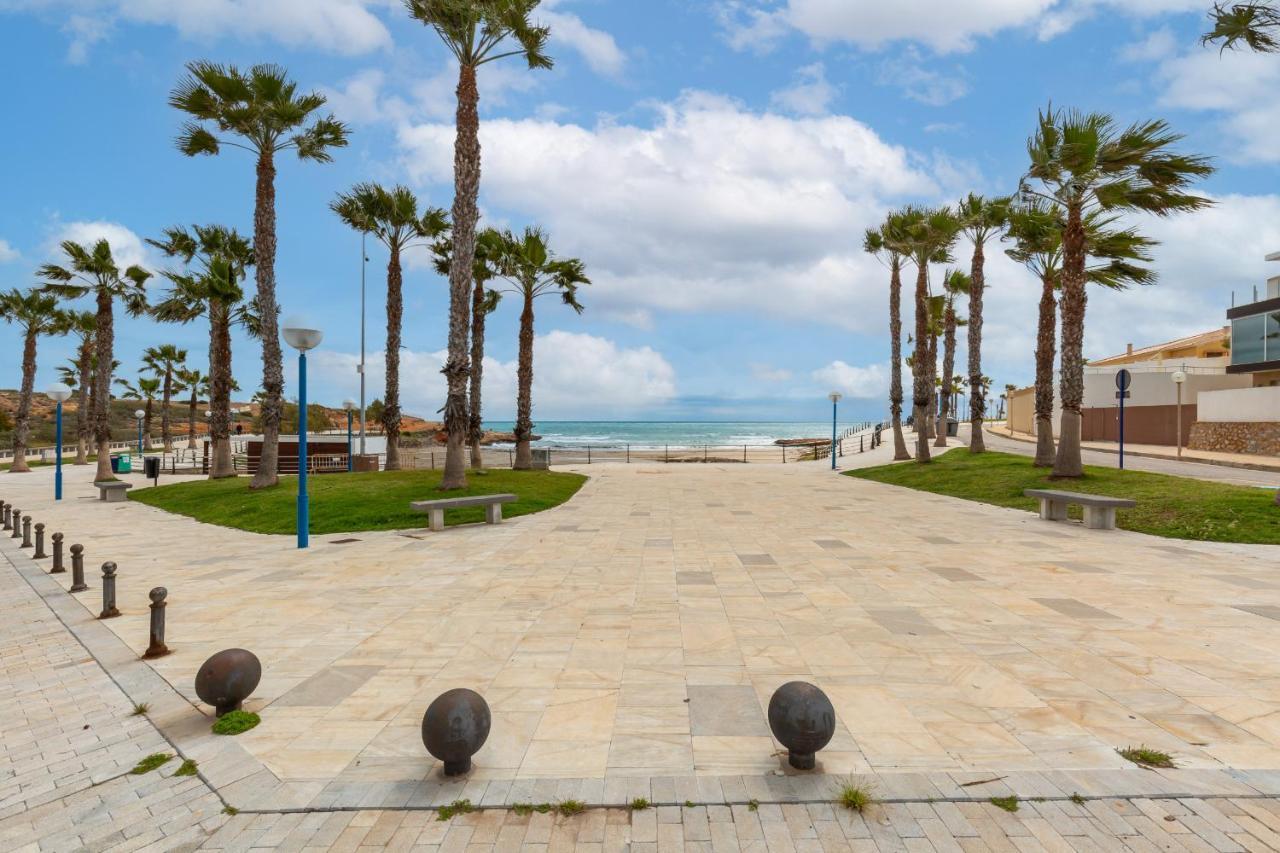 Fidalsa Grand Mediterranean Beachfront Villa ปลายาฟลาเมงกา ภายนอก รูปภาพ