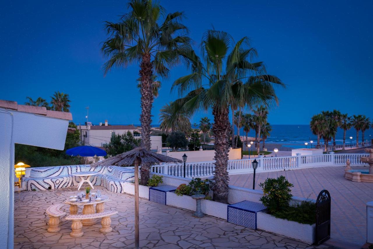 Fidalsa Grand Mediterranean Beachfront Villa ปลายาฟลาเมงกา ภายนอก รูปภาพ