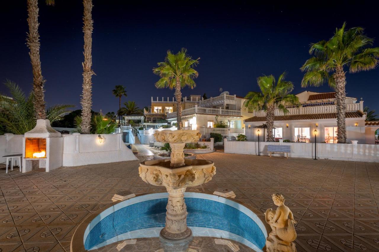 Fidalsa Grand Mediterranean Beachfront Villa ปลายาฟลาเมงกา ภายนอก รูปภาพ