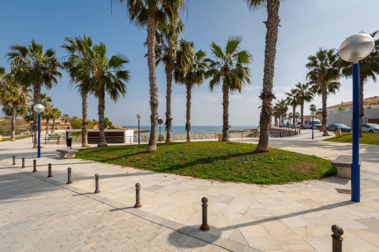 Fidalsa Grand Mediterranean Beachfront Villa ปลายาฟลาเมงกา ภายนอก รูปภาพ