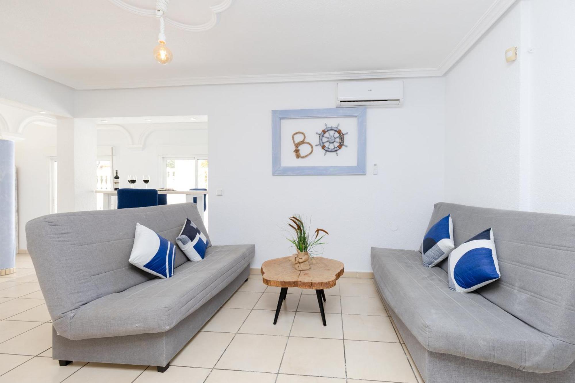 Fidalsa Grand Mediterranean Beachfront Villa ปลายาฟลาเมงกา ภายนอก รูปภาพ