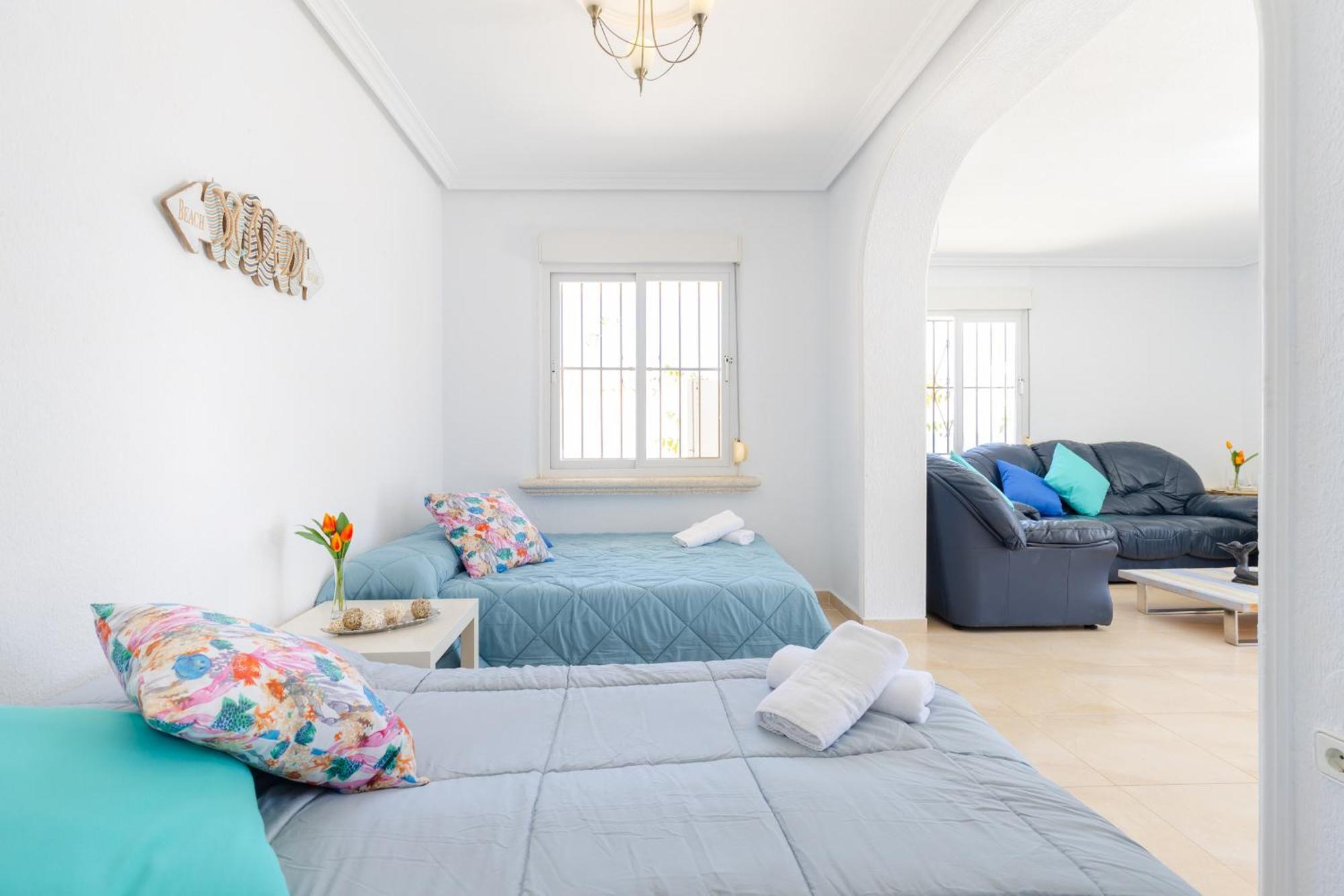 Fidalsa Grand Mediterranean Beachfront Villa ปลายาฟลาเมงกา ภายนอก รูปภาพ