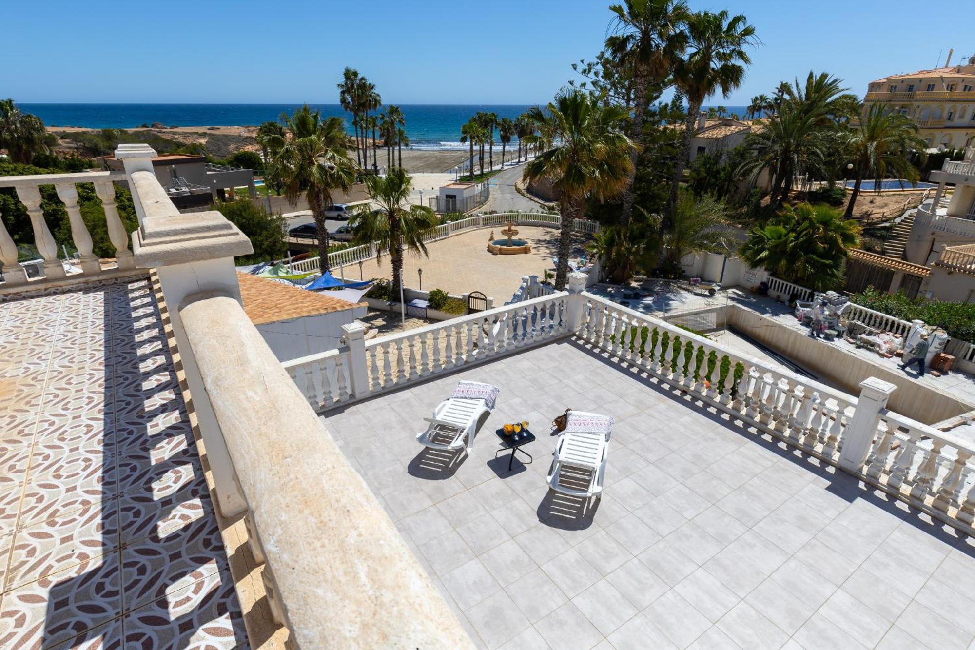 Fidalsa Grand Mediterranean Beachfront Villa ปลายาฟลาเมงกา ภายนอก รูปภาพ